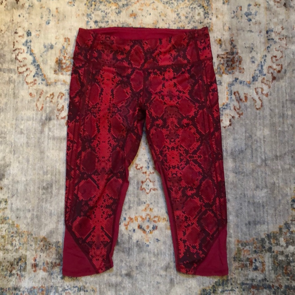Lululemon capris